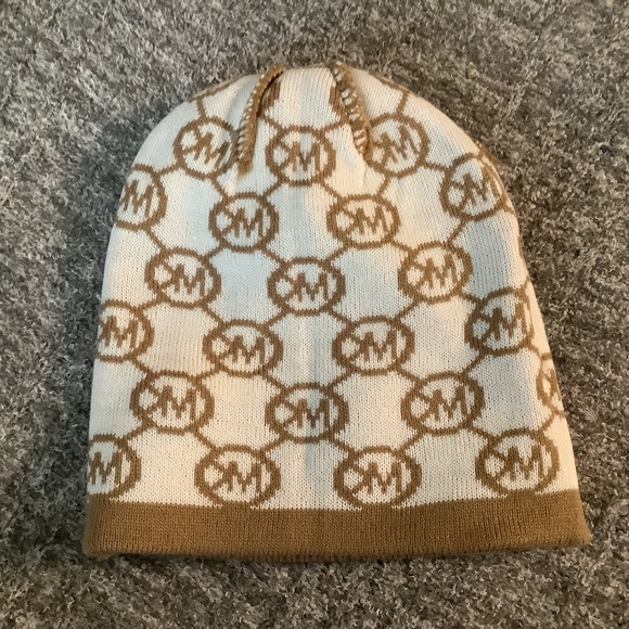 Michael Kors Knit Winter Hat - Picture 5 of 6
